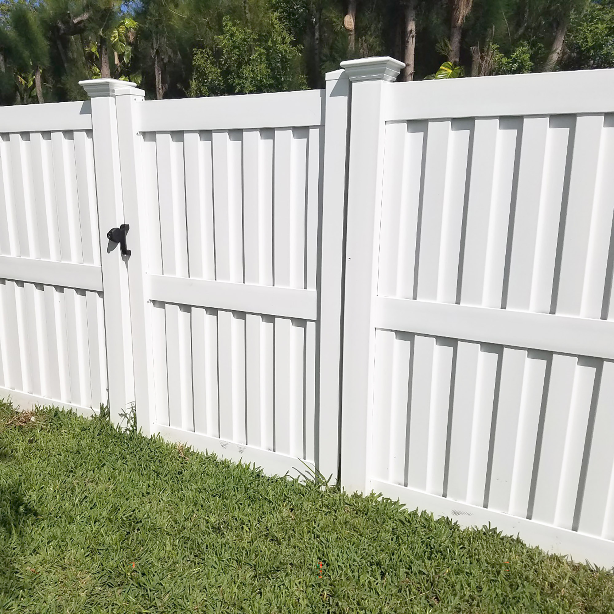 Advantages of Vinyl Fencing