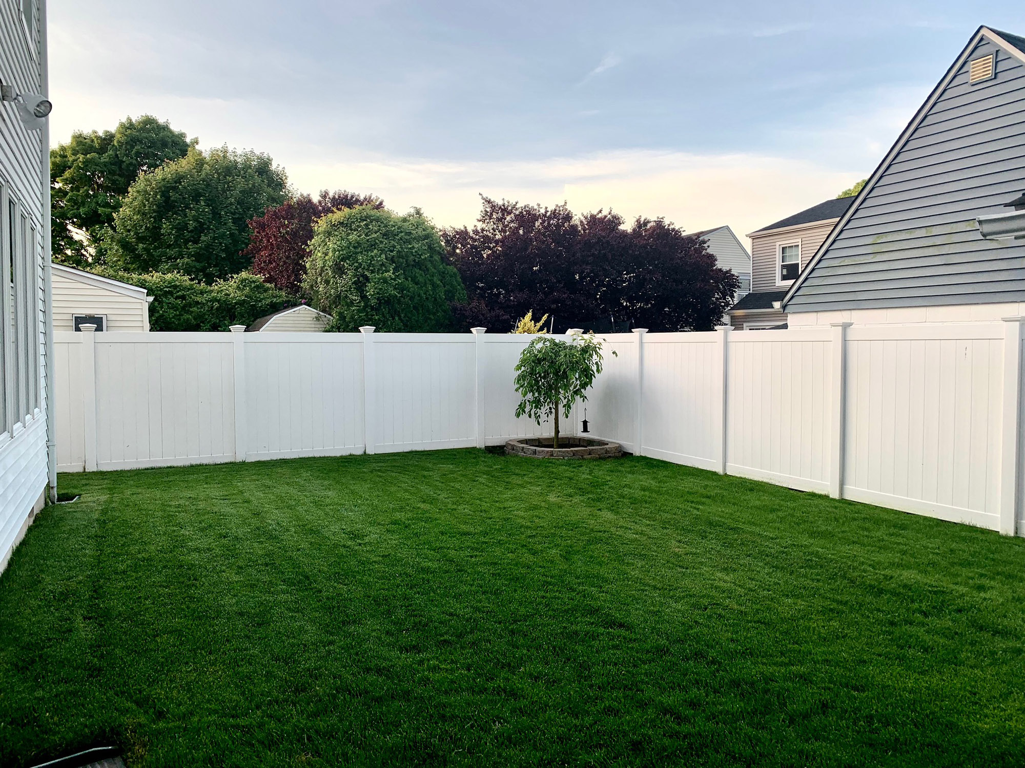 Durables Ashforth Style Hurricane Wind Rated Vinyl Privacy Fence