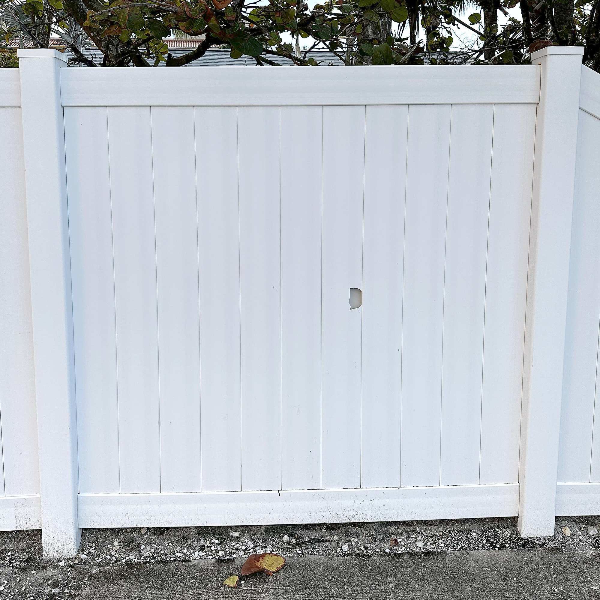 Disadvantages of Vinyl Fencing - Repair Costs