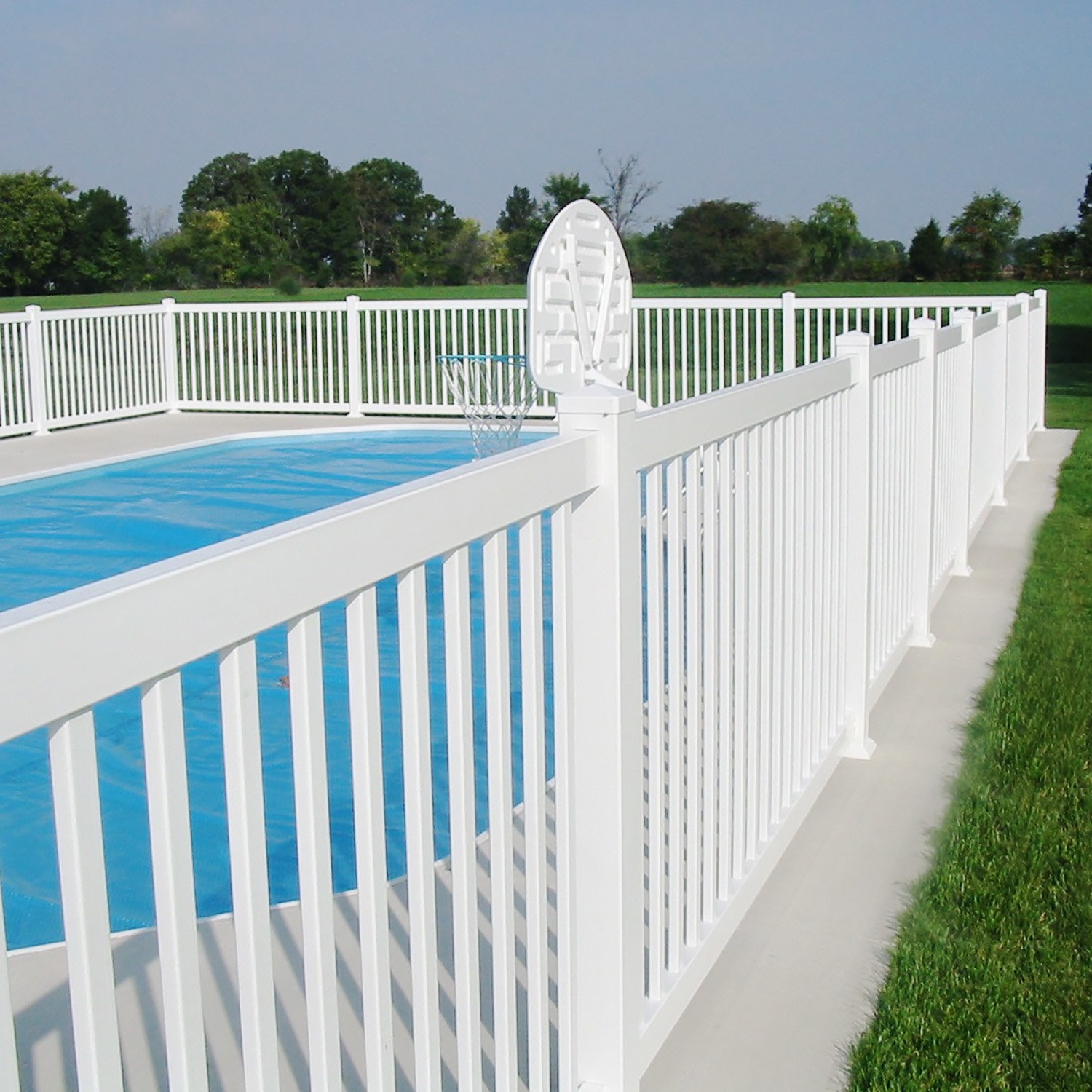 free standing vinyl fences for pools